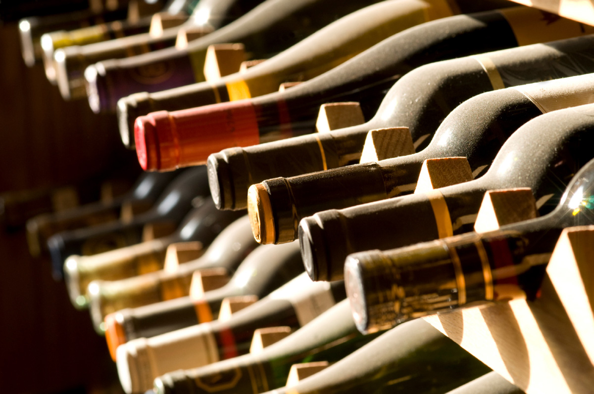 OFFERTA: ogni 12 bottiglie di vino acquistate 1 in omaggio
